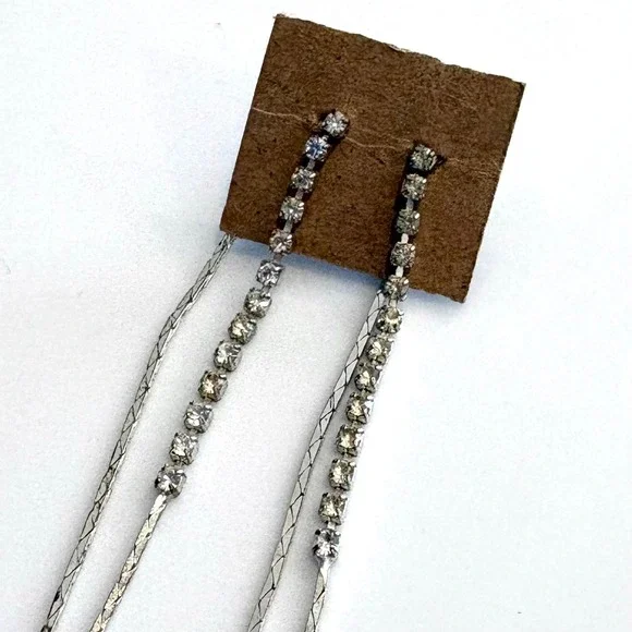 Dramatic Silver Rhinestone Chain Drop Statement Threader Dangle Earrings - Picture 4 of 4